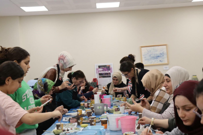 İzmir'de kadınların 'seramik' buluşması; üretime katıldılar