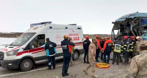 Erzurum'da aynı yerde 2'nci zincirleme kaza: 1 ölü, 4 yaralı