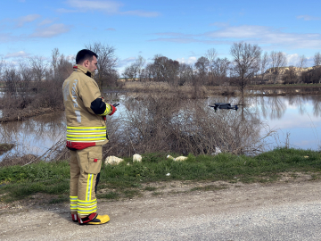 Edirne'de nehirlerin debileri düşüşe geçti: 3 gün mahsur kalan TIR şoförü kurtarıldı/Ek fotoğraflar