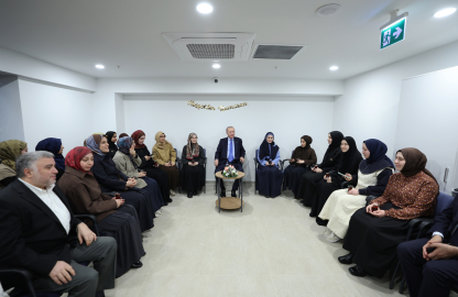 İstanbul - Cumhurbaşkanı Erdoğan, kız öğrenci yurdunu ziyaret etti