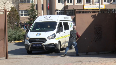 İstanbul - Çekmeköy'de 2 öğretmen ve 1 öğrenciyi bıçaklayan lise öğrencisi gözaltına alındı / Geniş haber