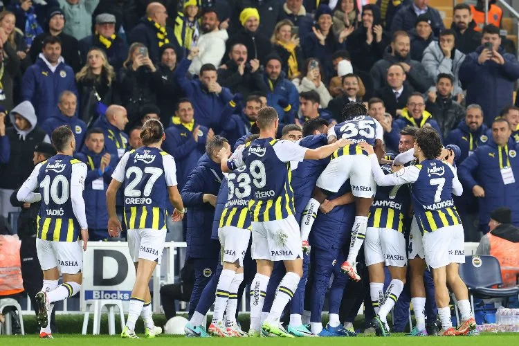 Fenerbahçe, Galatasaray'ı konuk edecek