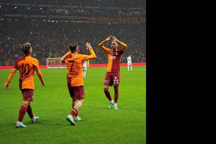 Galatasaray liderlik için Kadıköy'de